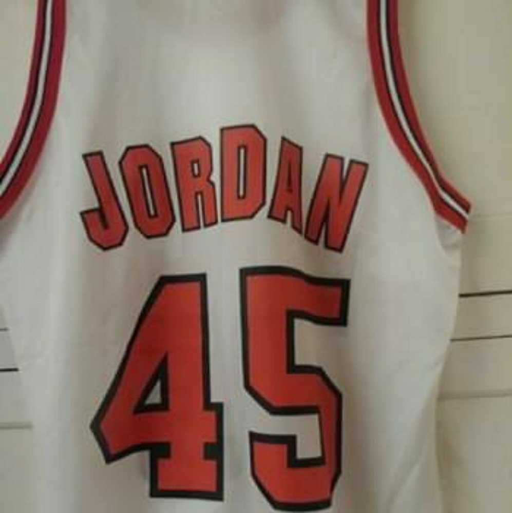 Ultra Rare 🚨Michael Jordan #45 Champion Jersey🏀